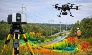 Lidar utility tree scan - ALTA SURVEY Nashville 3D LiDAR scan showing trees and power lines along a utility corridor for surveying purposes